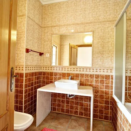 Sleeps 10 Pool Wifi Albufeira